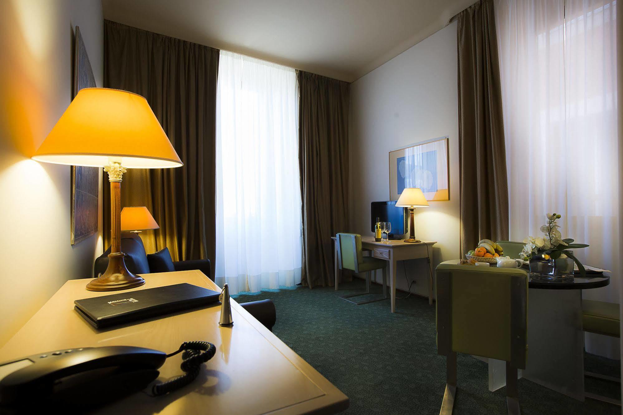 Palazzo Velabro, A Member Of Design Hotels Рим Екстер'єр фото